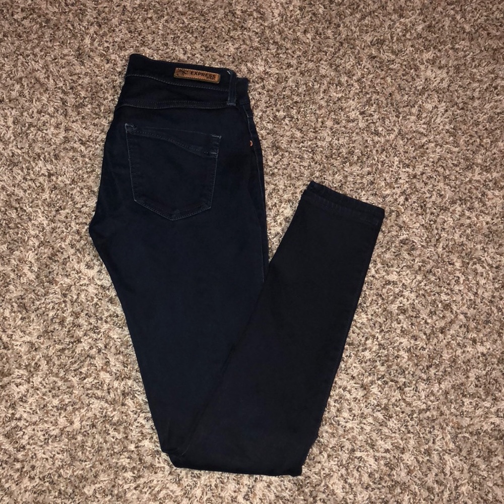 Express dark denim jean leggings.
